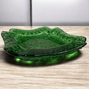 VTG L. E. Smith Daisy and Button Green Glass Square Ashtray Trinket Dish READ